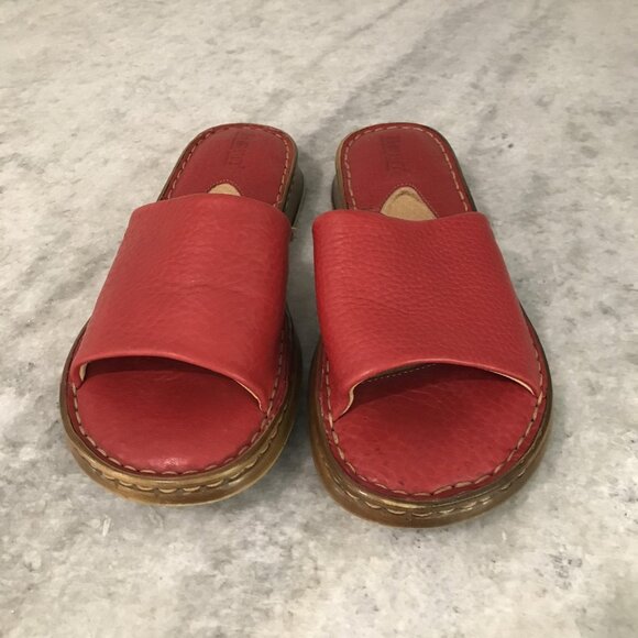 Born Shoes Womens Size 7 Red Leather Slide Sandals Slip On Comfort Open Toe JM5A - Picture 2 of 8